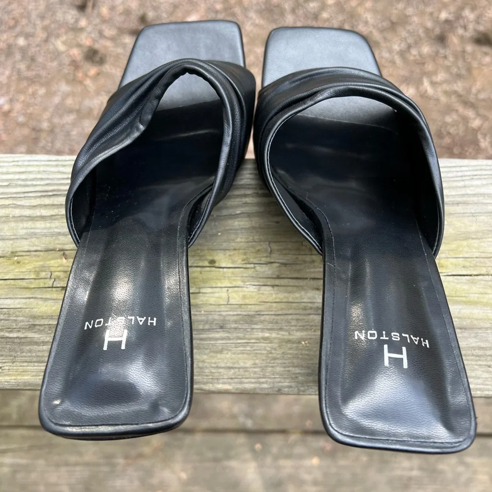 HALSTON Heritage Luanda Slip On Heel Women’s 8.5 NWT NEW